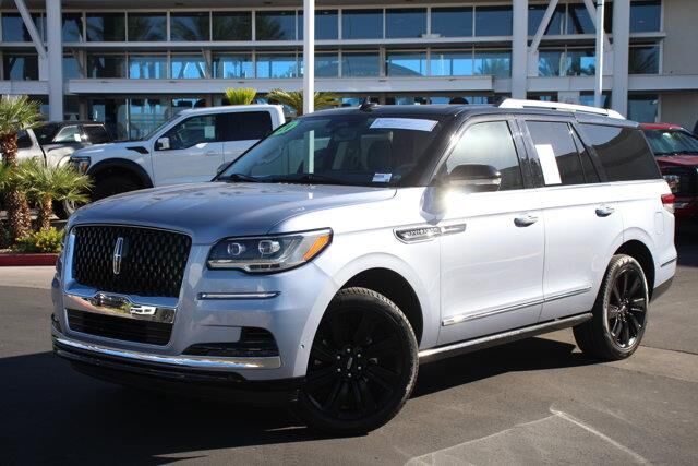2024 Lincoln Navigator Black Label — photo 1 of 3