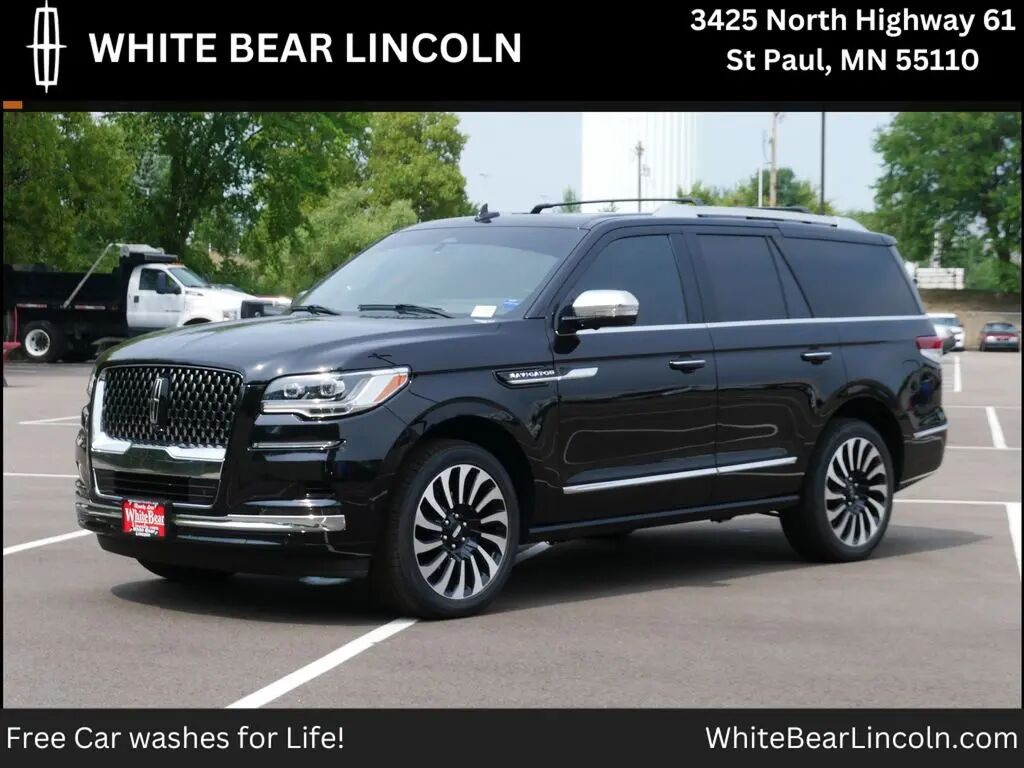 2024 Lincoln Navigator Black Label — photo 1 of 22