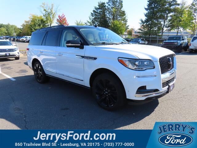 2023 Lincoln Navigator Black Label