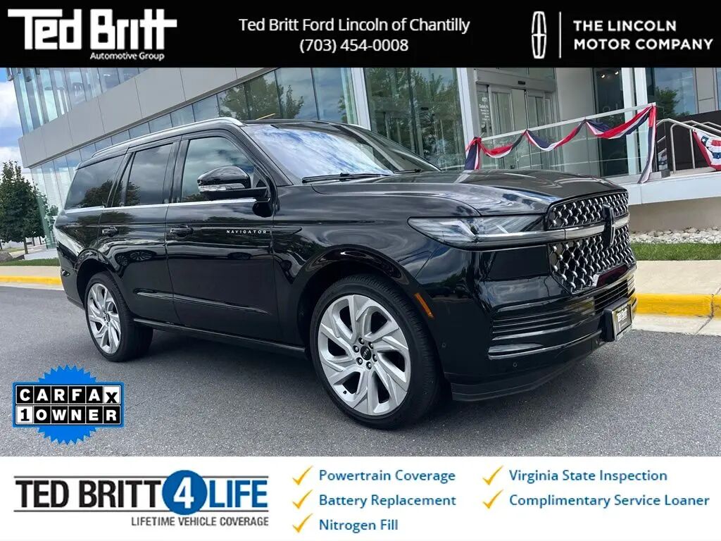 2025 Lincoln Navigator Black Label — photo 1 of 13