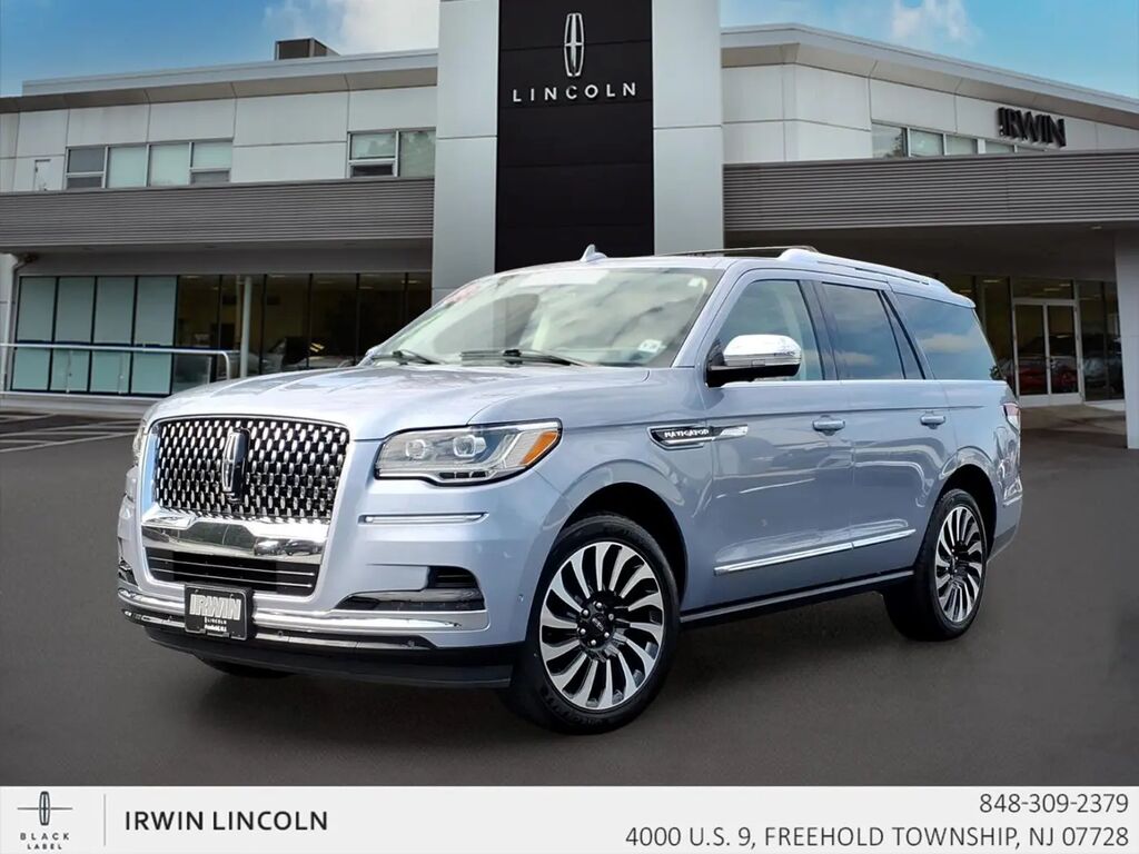 2023 Lincoln Navigator Black Label — photo 1 of 13