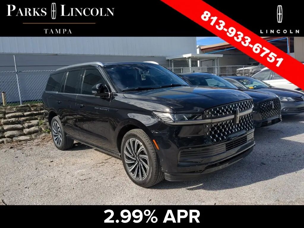 2025 Lincoln Navigator Black Label — photo 1 of 13