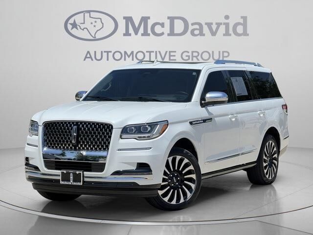 2023 Lincoln Navigator Black Label — photo 1 of 14