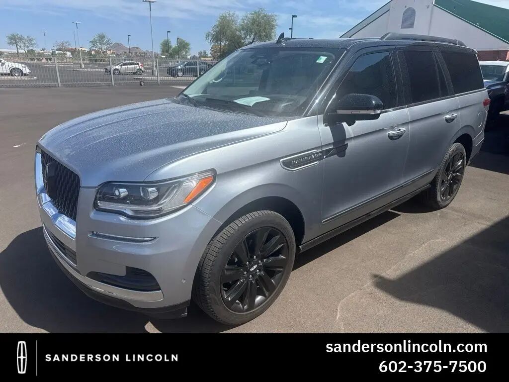 2024 Lincoln Navigator Black Label — photo 1 of 4