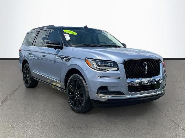 2023 Lincoln Navigator Black Label — photo 1 of 26