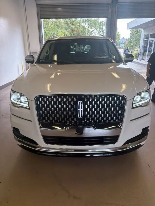 2023 Lincoln Navigator Black Label