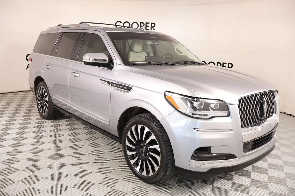 2024 Lincoln Navigator Black Label — photo 1 of 2