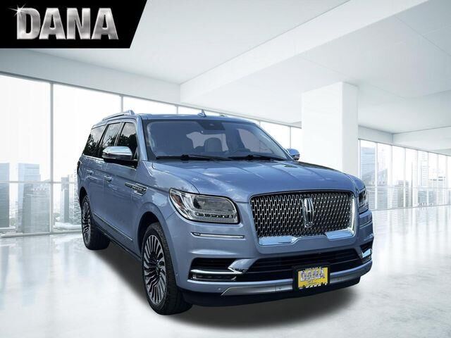 2020 Lincoln Navigator Black Label — photo 1 of 2