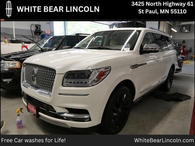 2021 Lincoln Navigator Black Label — photo 1 of 37