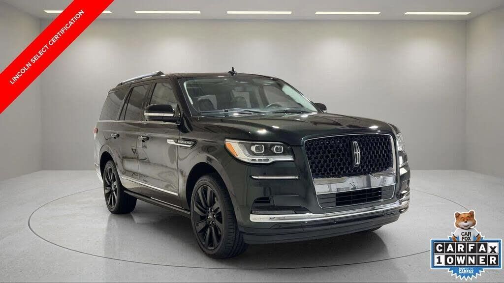 2022 Lincoln Navigator Black Label — photo 1 of 1