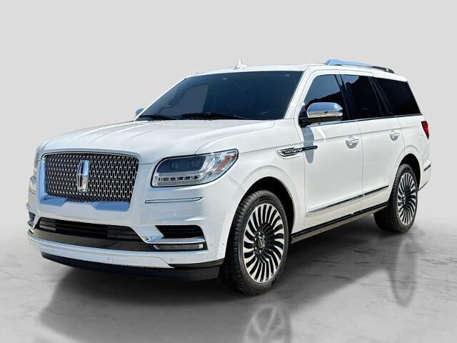 2021 Lincoln Navigator Black Label — photo 1 of 39