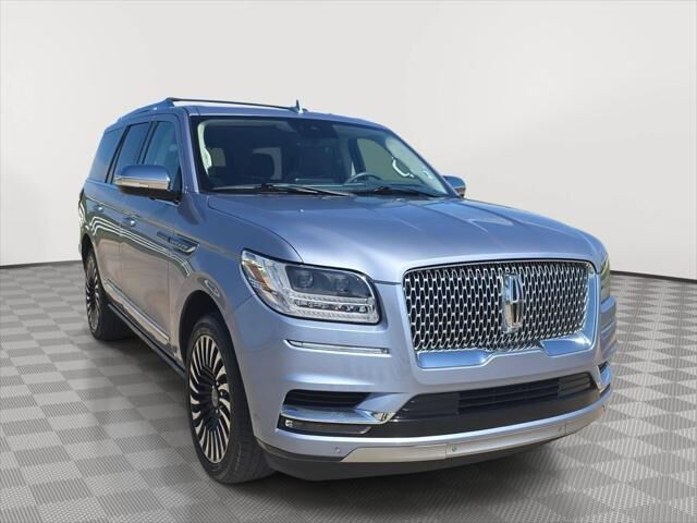 2021 Lincoln Navigator Black Label — photo 1 of 26