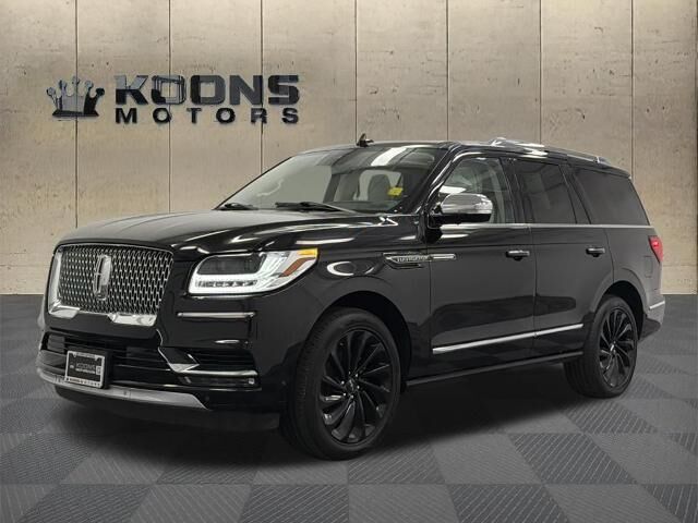 2021 Lincoln Navigator Black Label — photo 1 of 13