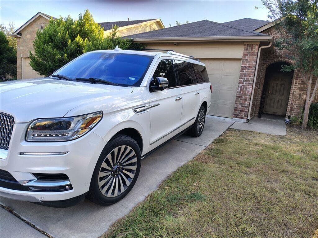 2019 Lincoln Navigator L Select — photo 1 of 1