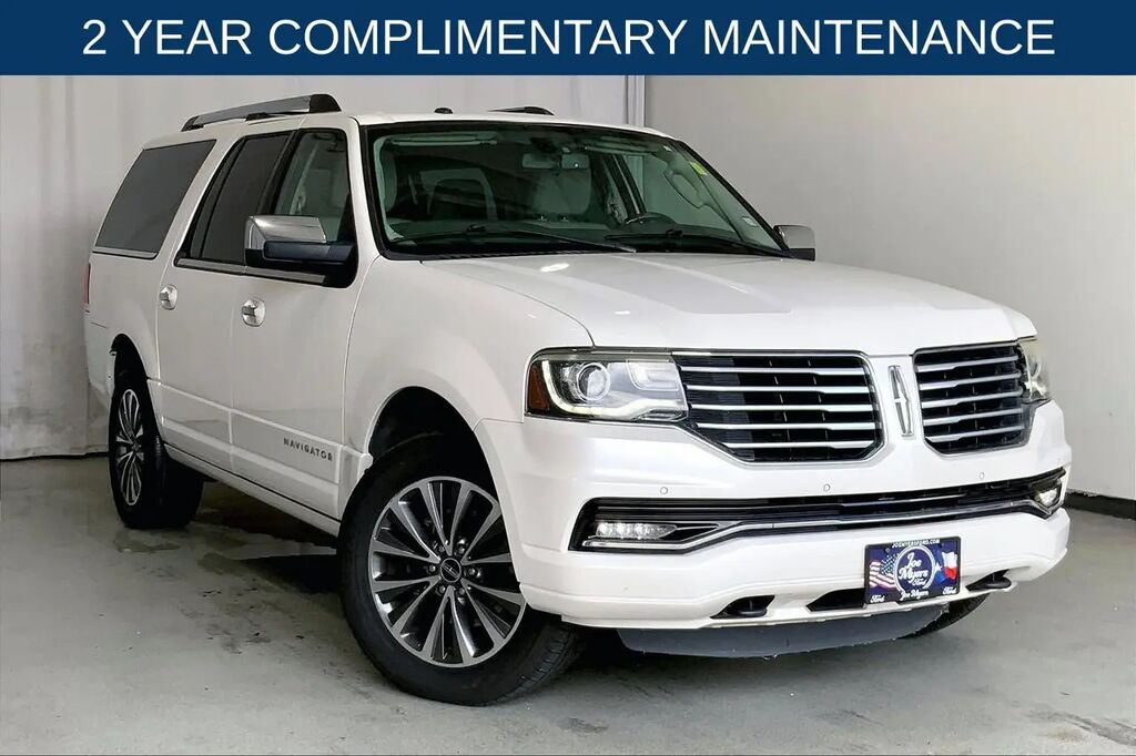 2015 Lincoln Navigator L Base — photo 1 of 13