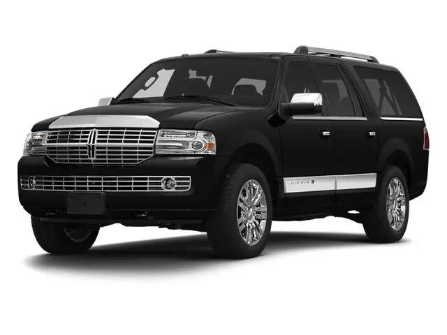 2013 Lincoln Navigator L Base — photo 1 of 2