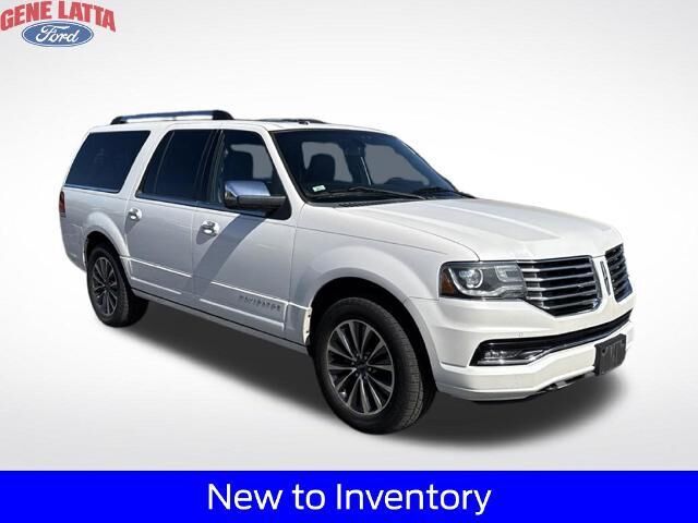 2015 Lincoln Navigator L Base