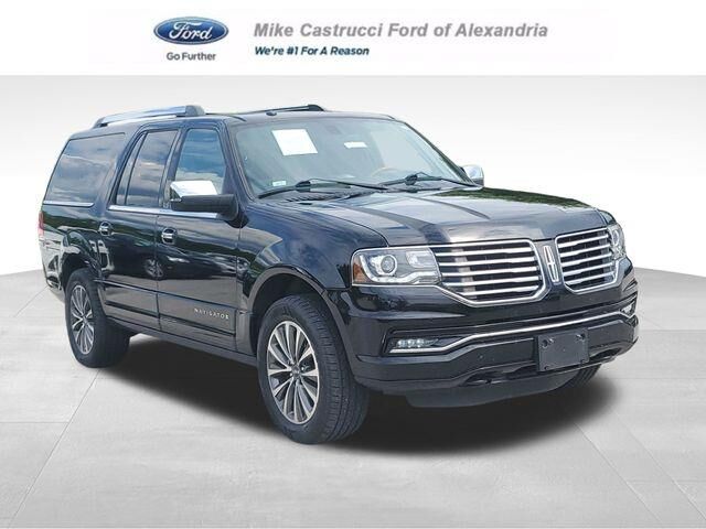 2017 Lincoln Navigator L Select — photo 1 of 13
