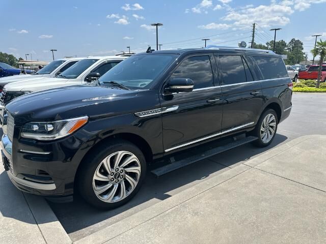 2022 Lincoln Navigator L Reserve