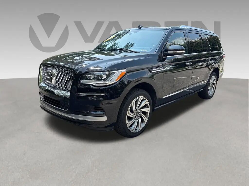 2022 Lincoln Navigator L Reserve — photo 1 of 26