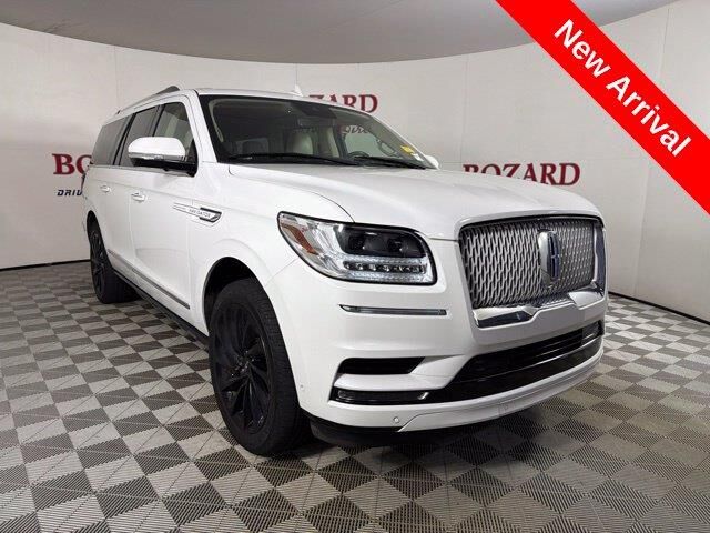 2021 Lincoln Navigator L Reserve — photo 1 of 13