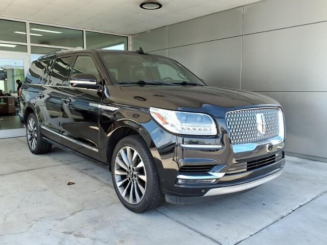 2021 Lincoln Navigator L Reserve — photo 1 of 13