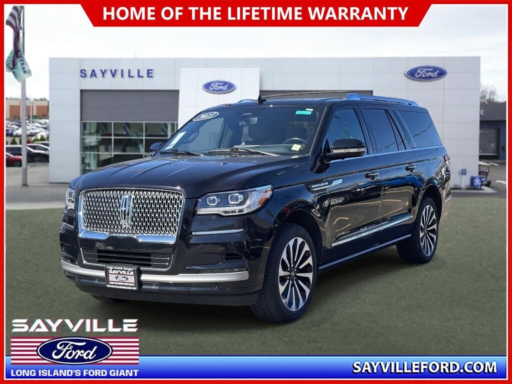 2023 Lincoln Navigator L Reserve — photo 1 of 14