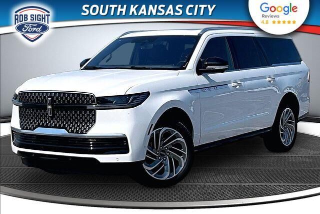 2025 Lincoln Navigator L Reserve — photo 1 of 26