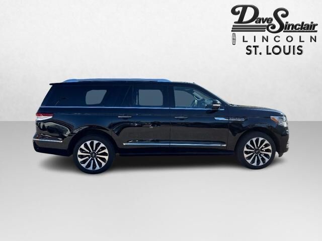2023 Lincoln Navigator L Reserve
