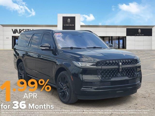 2025 Lincoln Navigator L Reserve — photo 1 of 13