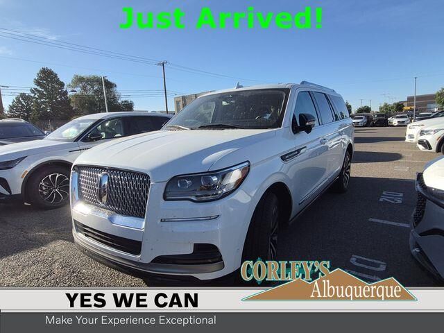 2024 Lincoln Navigator L Reserve — photo 1 of 19