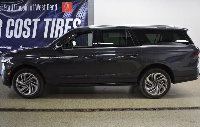 2025 Lincoln Navigator L Reserve