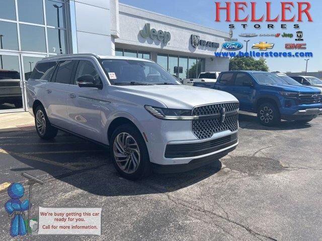 2025 Lincoln Navigator L Reserve — photo 1 of 6