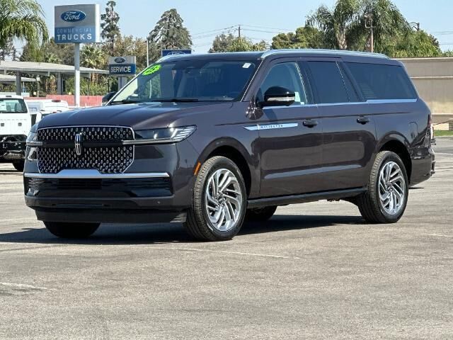 2025 Lincoln Navigator L Reserve