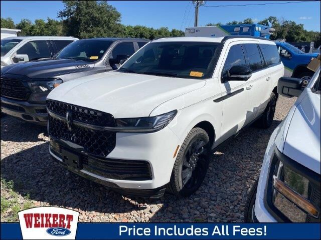 2026 Lincoln Navigator L Reserve