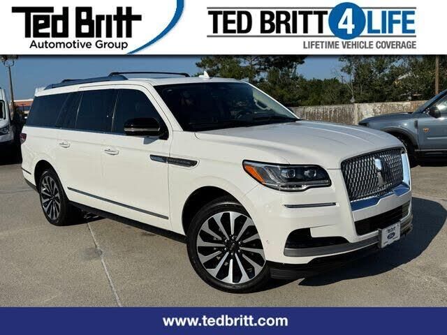 2023 Lincoln Navigator L Reserve — photo 1 of 14