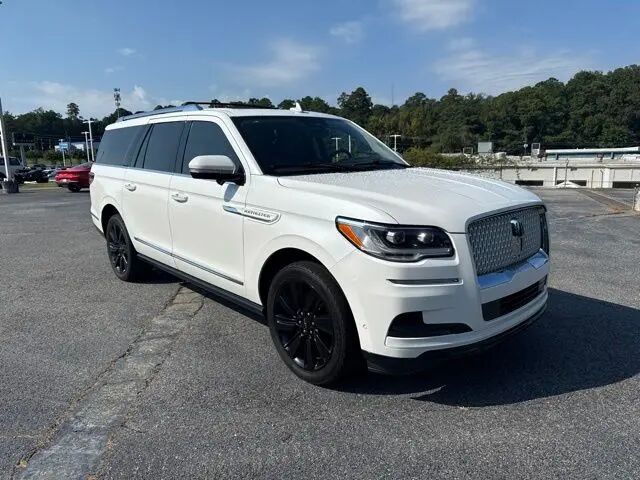 2023 Lincoln Navigator L Reserve