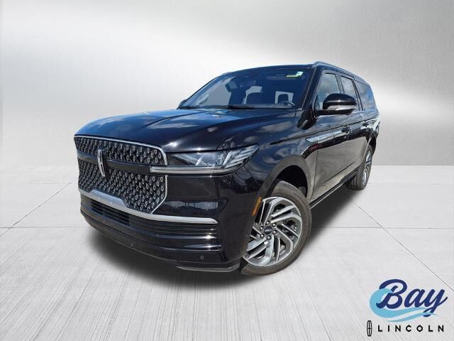 2025 Lincoln Navigator L Reserve — photo 1 of 13