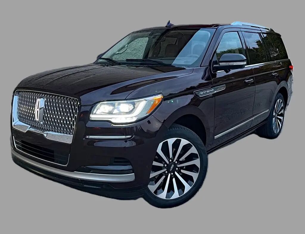 2023 Lincoln Navigator L Reserve — photo 1 of 13
