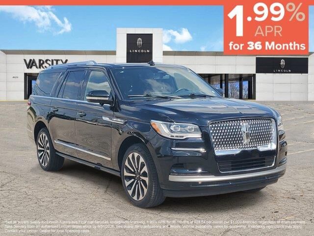 2023 Lincoln Navigator L Reserve — photo 1 of 26