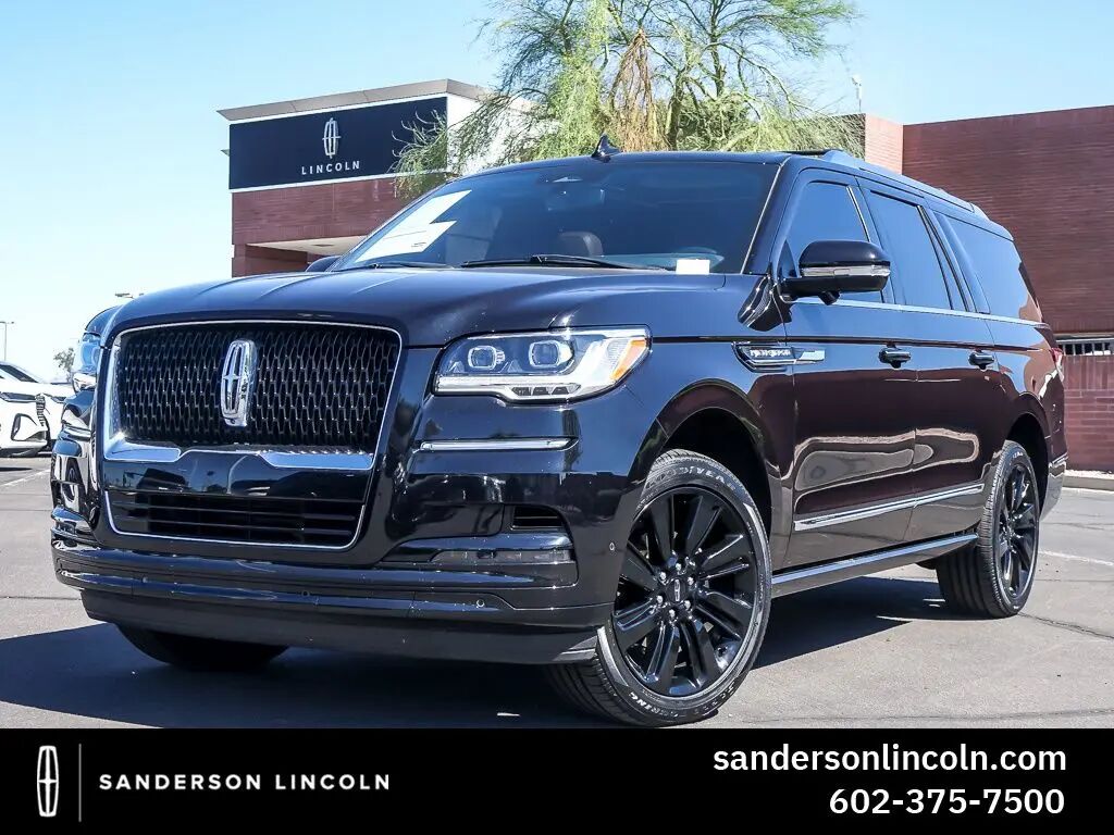 2024 Lincoln Navigator L Reserve — photo 1 of 13