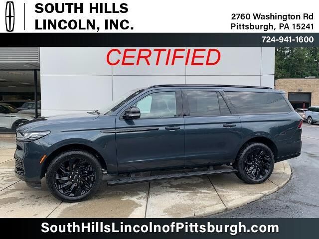 2025 Lincoln Navigator L Reserve — photo 1 of 26