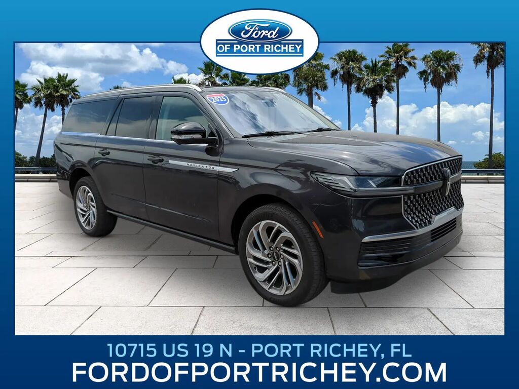2025 Lincoln Navigator L Reserve — photo 1 of 26