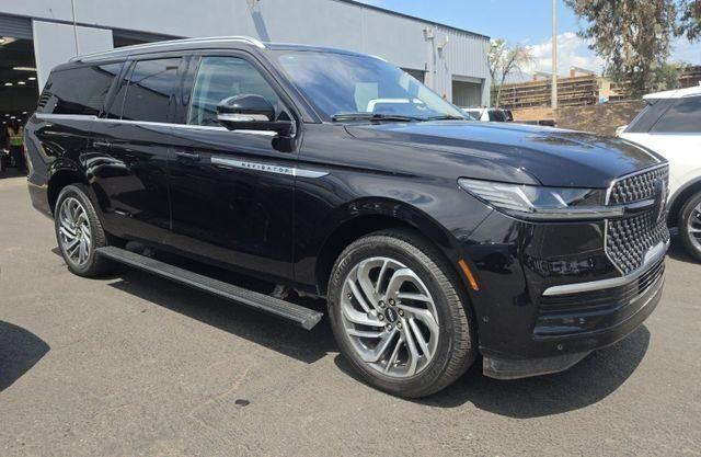 2025 Lincoln Navigator L Reserve