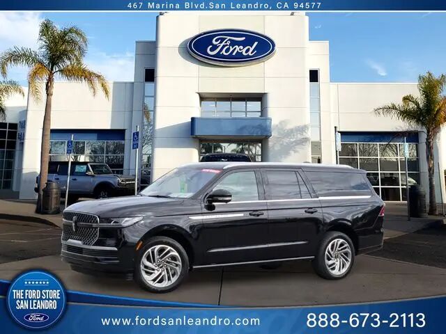 2025 Lincoln Navigator L Reserve — photo 1 of 51