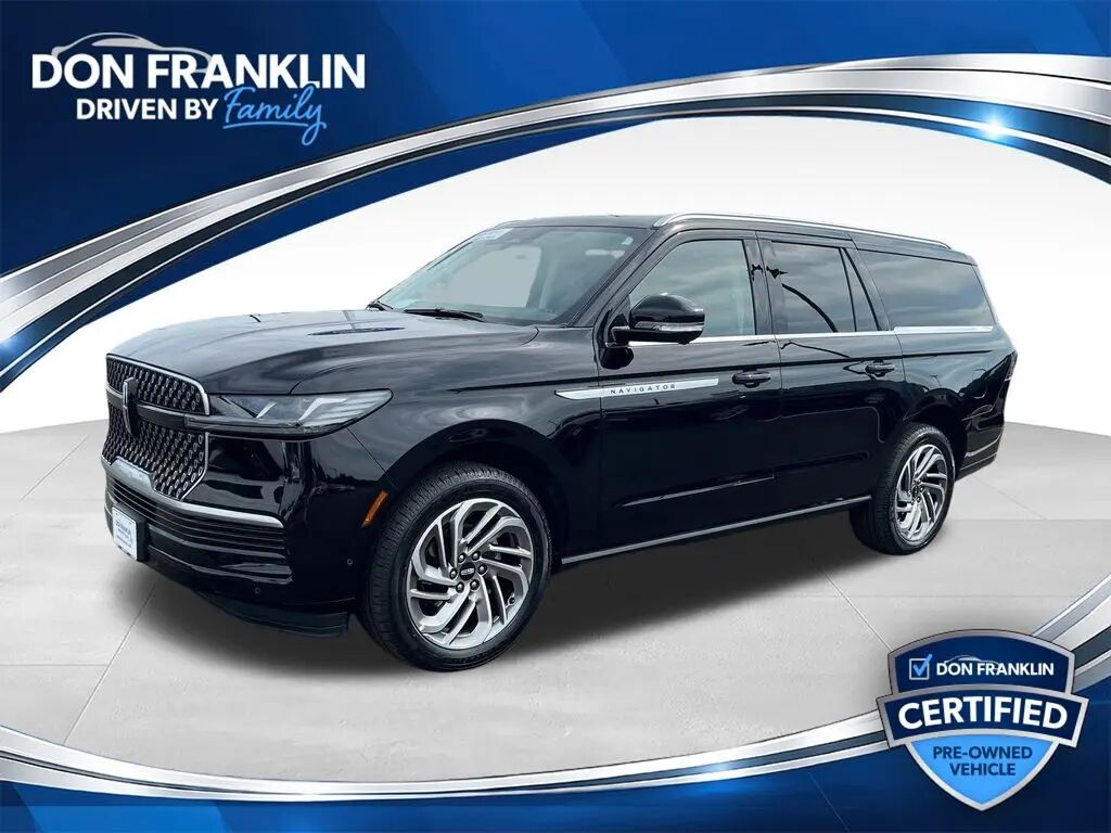 2025 Lincoln Navigator L Reserve — photo 1 of 13