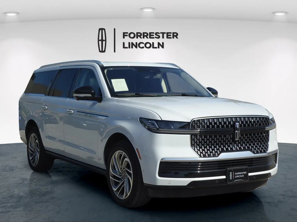 2025 Lincoln Navigator L Reserve — photo 1 of 13