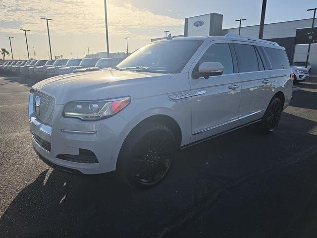 2023 Lincoln Navigator L Reserve