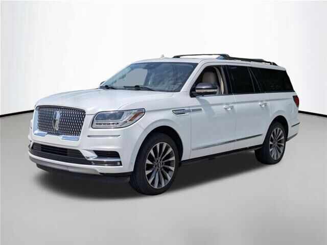 2021 Lincoln Navigator L Reserve — photo 1 of 10