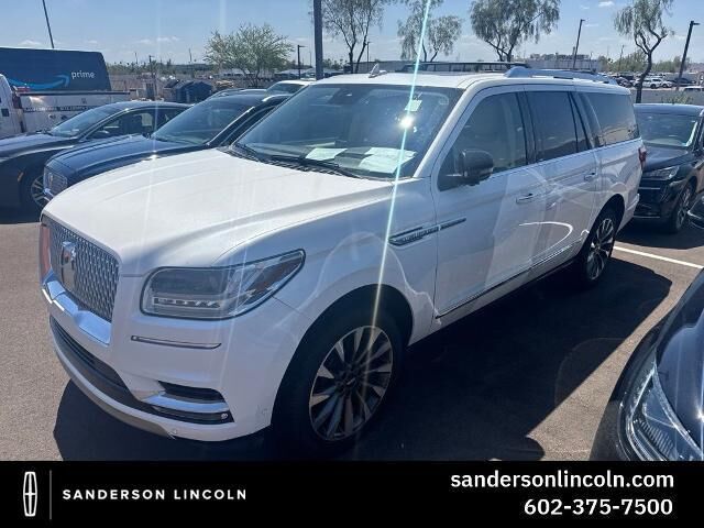 2021 Lincoln Navigator L Reserve — photo 1 of 4